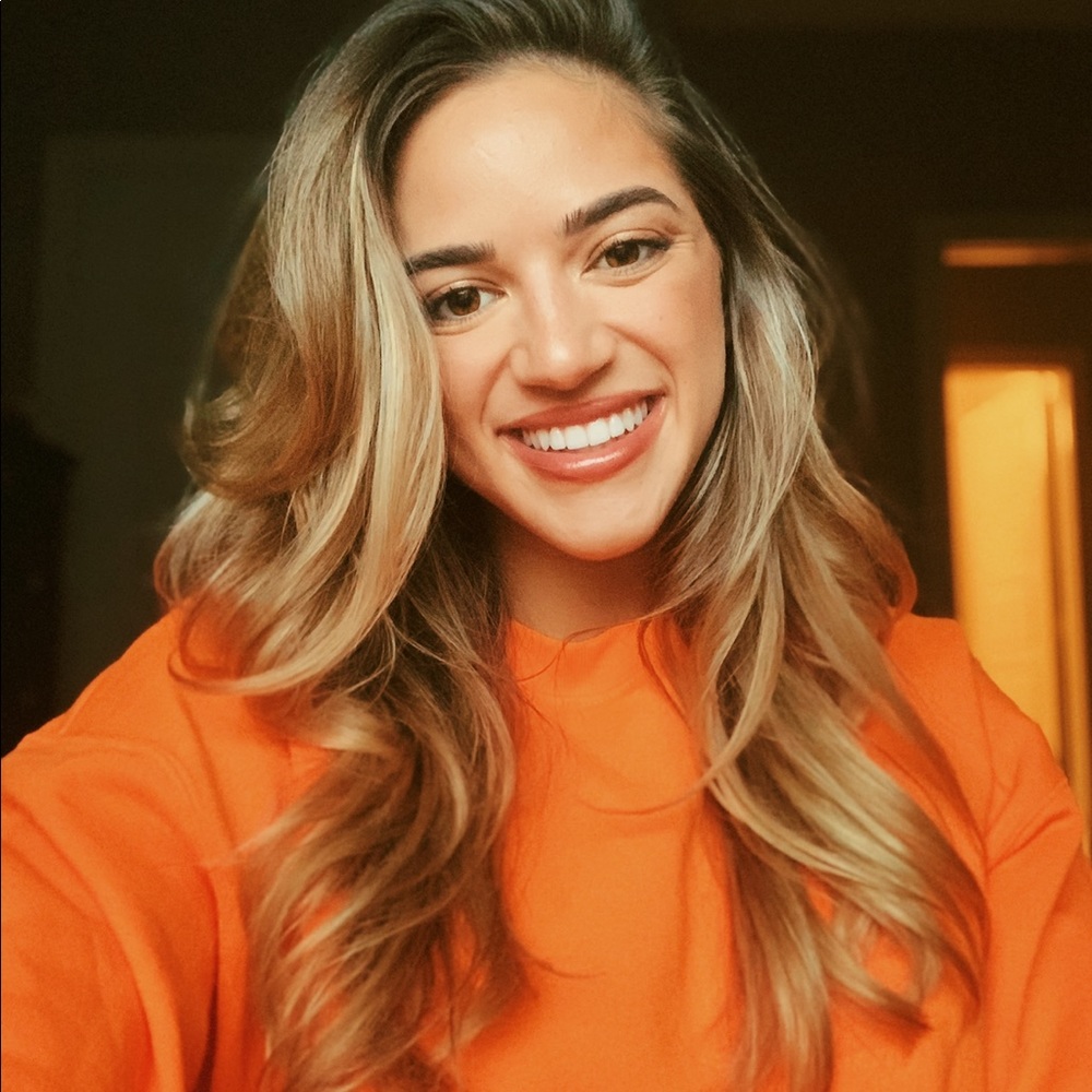 Meet your Posher, Leah